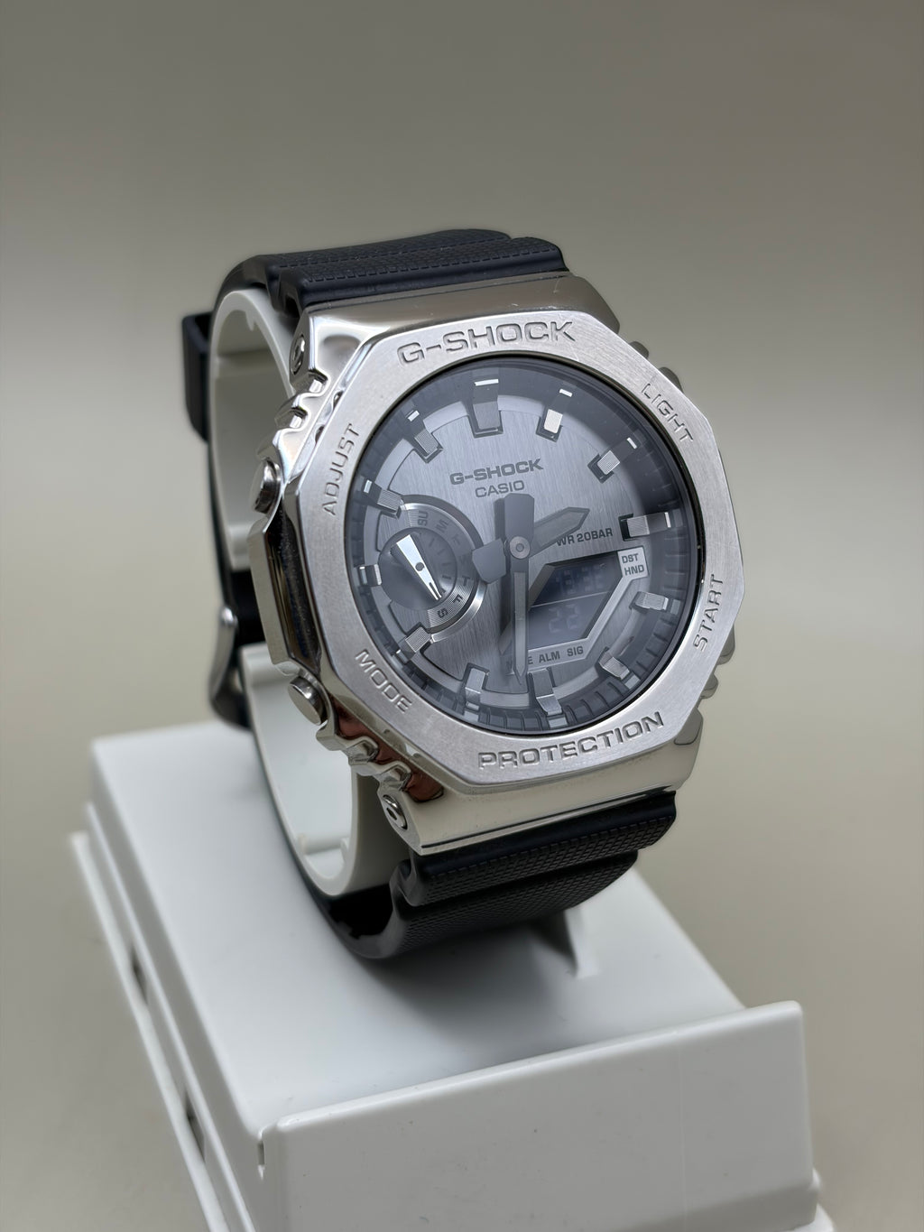 CASIO G-SHOCK GM-2100