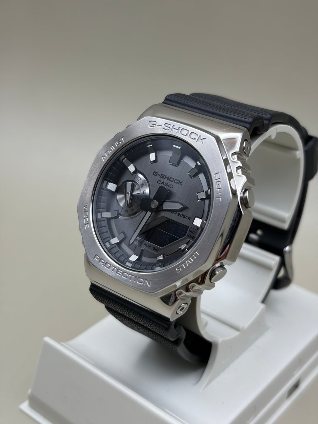 CASIO G-SHOCK GM-2100