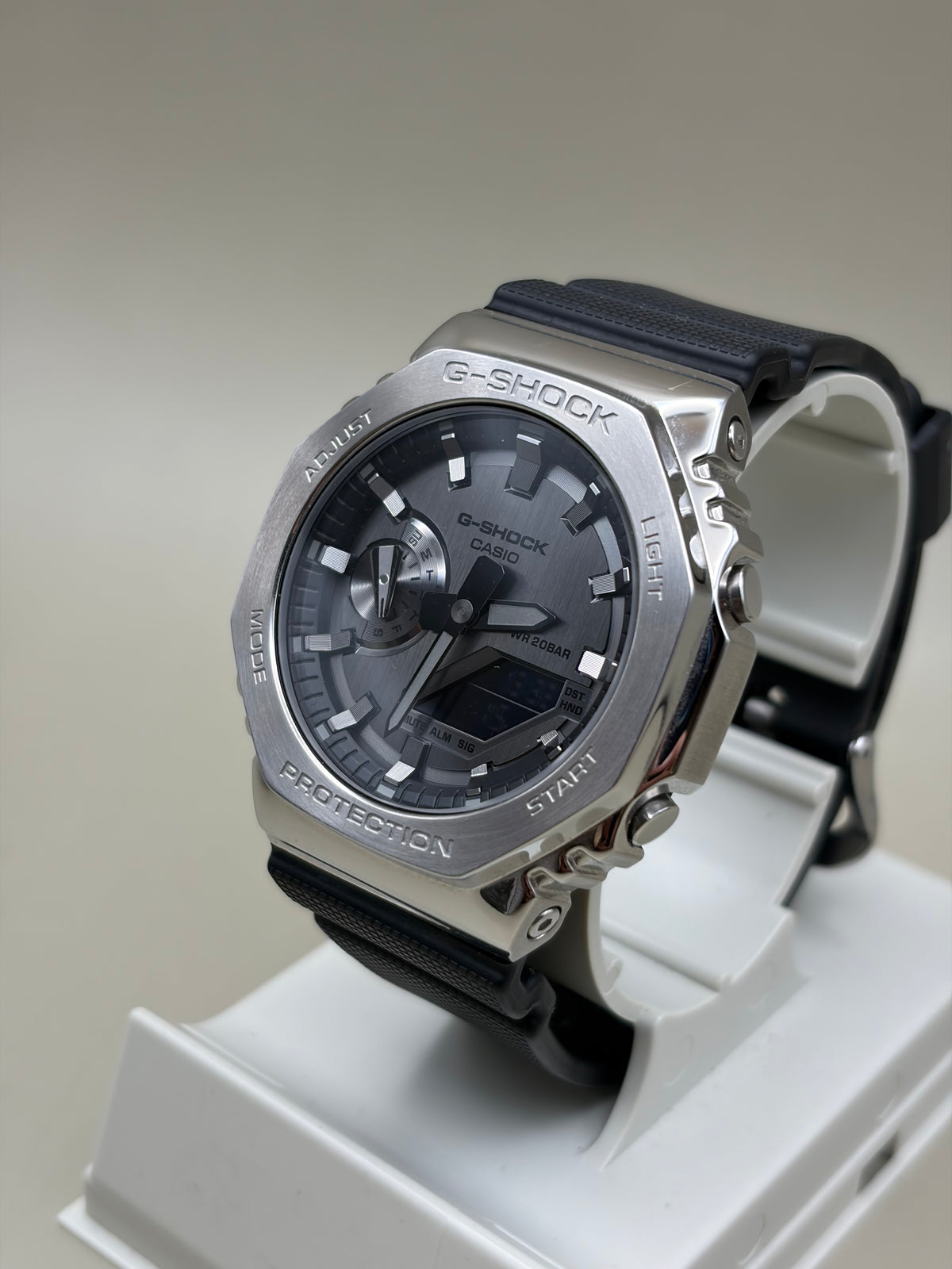 CASIO G-SHOCK GM-2100
